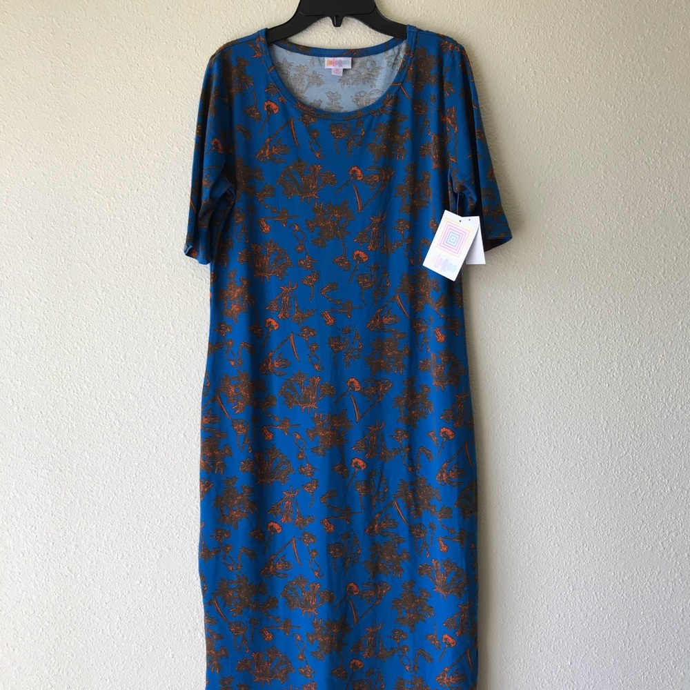 Lu La Roe Fitted Maxi Dress